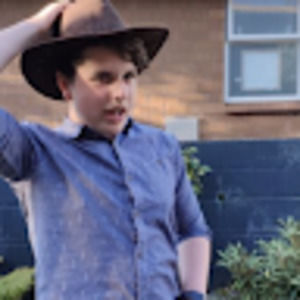 Meet your Posher, Mitchell